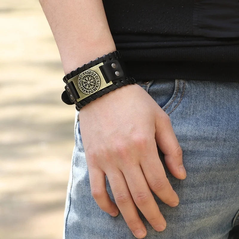 Stitched Viking Vegvisir Bracelet