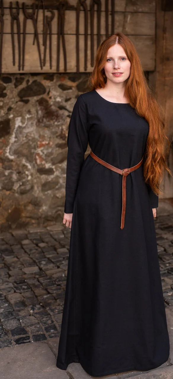 Under Dress (Freya)