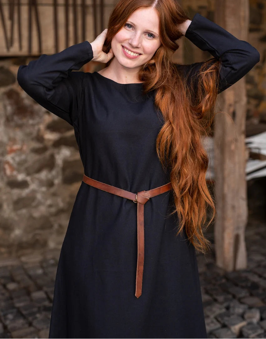Under Dress (Freya)