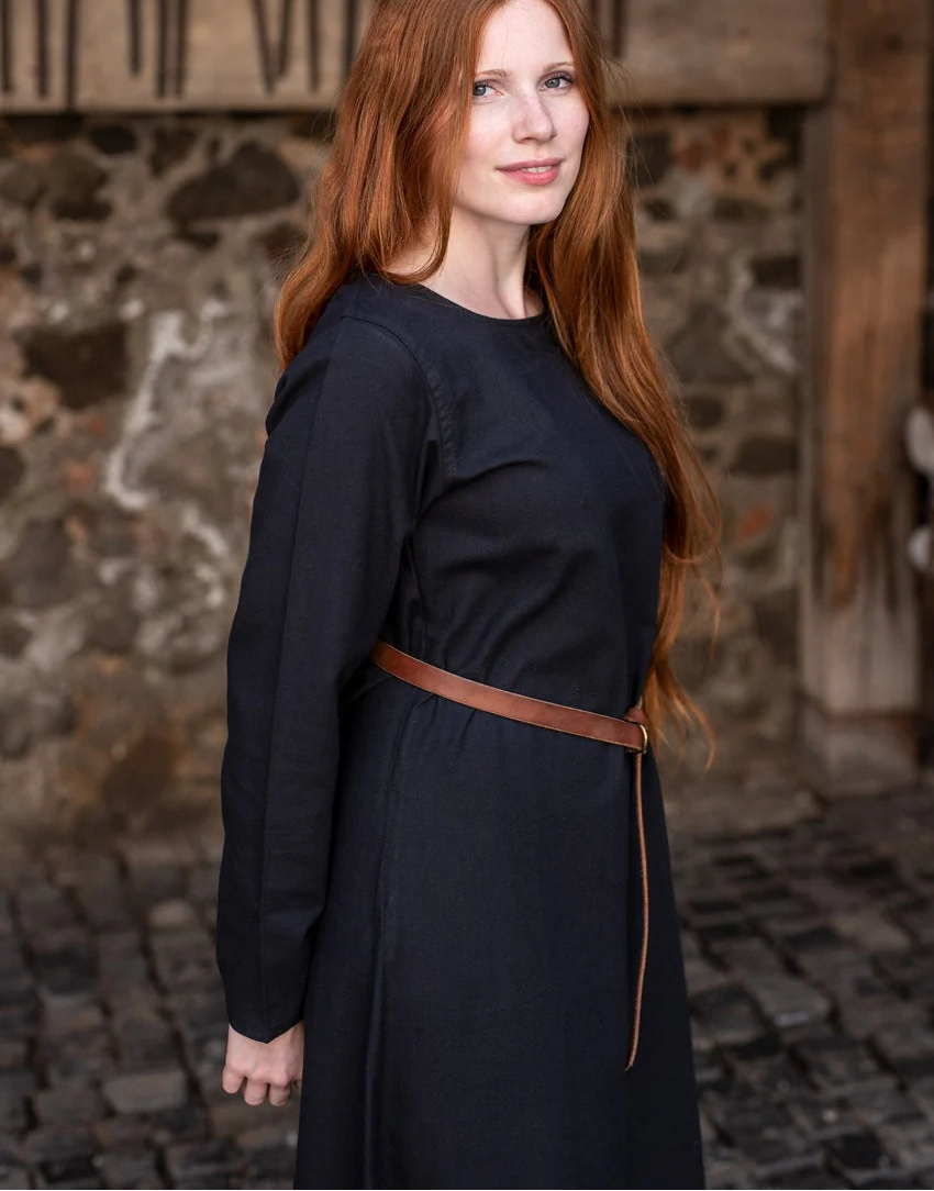 Under Dress (Freya)