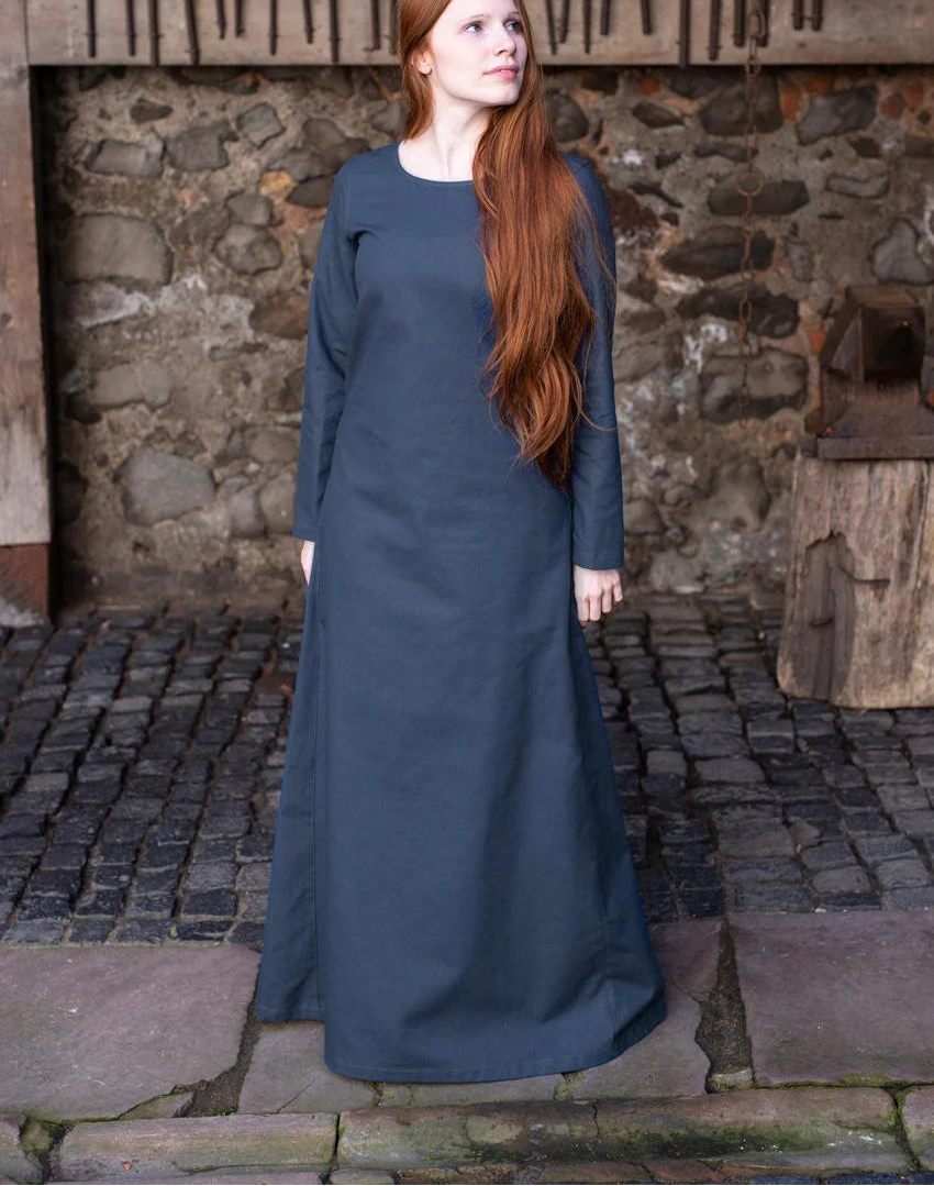 Under Dress (Freya)